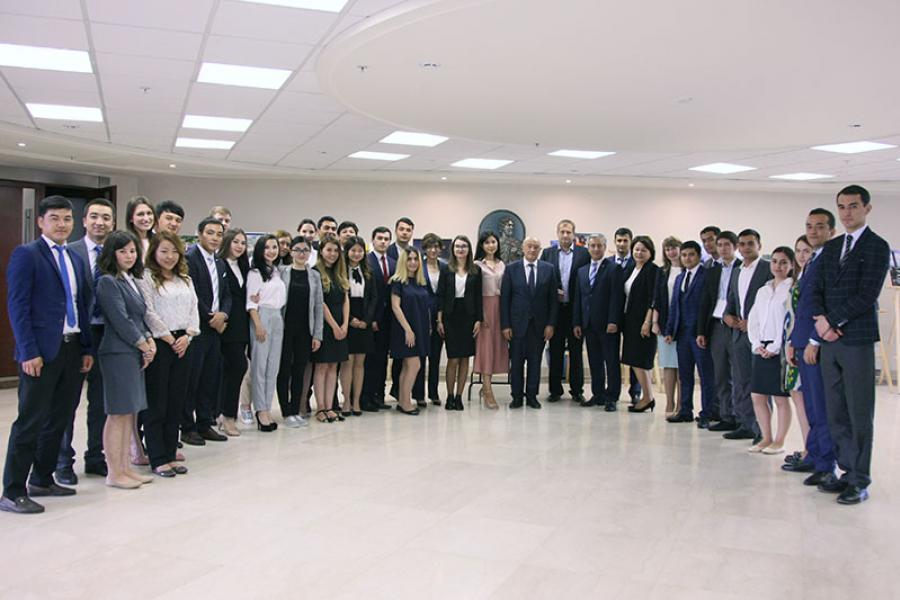 Deputy Foreign Minister A. Abduvakhitov of Uzbekistan Visits MGMO. Closing Ceremony of Summer School Deputy Foreign Minister A. Abduvakhitov of Uzbekistan Visits MGMO. Closing Ceremony of Summer School