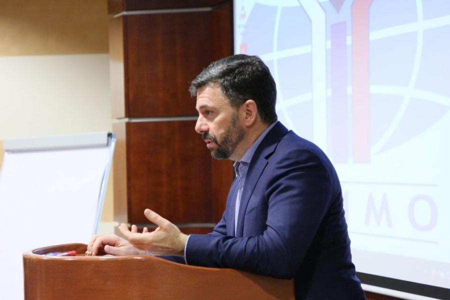 Member of the Board of Directors of UC «Rusal» D. Wolf Gives a Lecture at MGIMO Member of the Board of Directors of UC «Rusal» D. Wolf Gives a Lecture at MGIMO